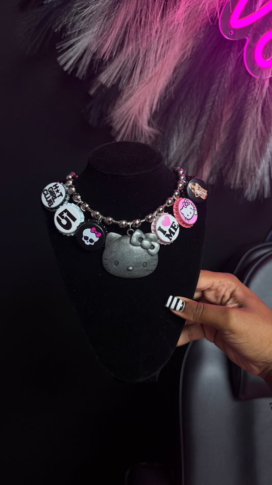 capped hk necklace⋆.𐙚 ̊